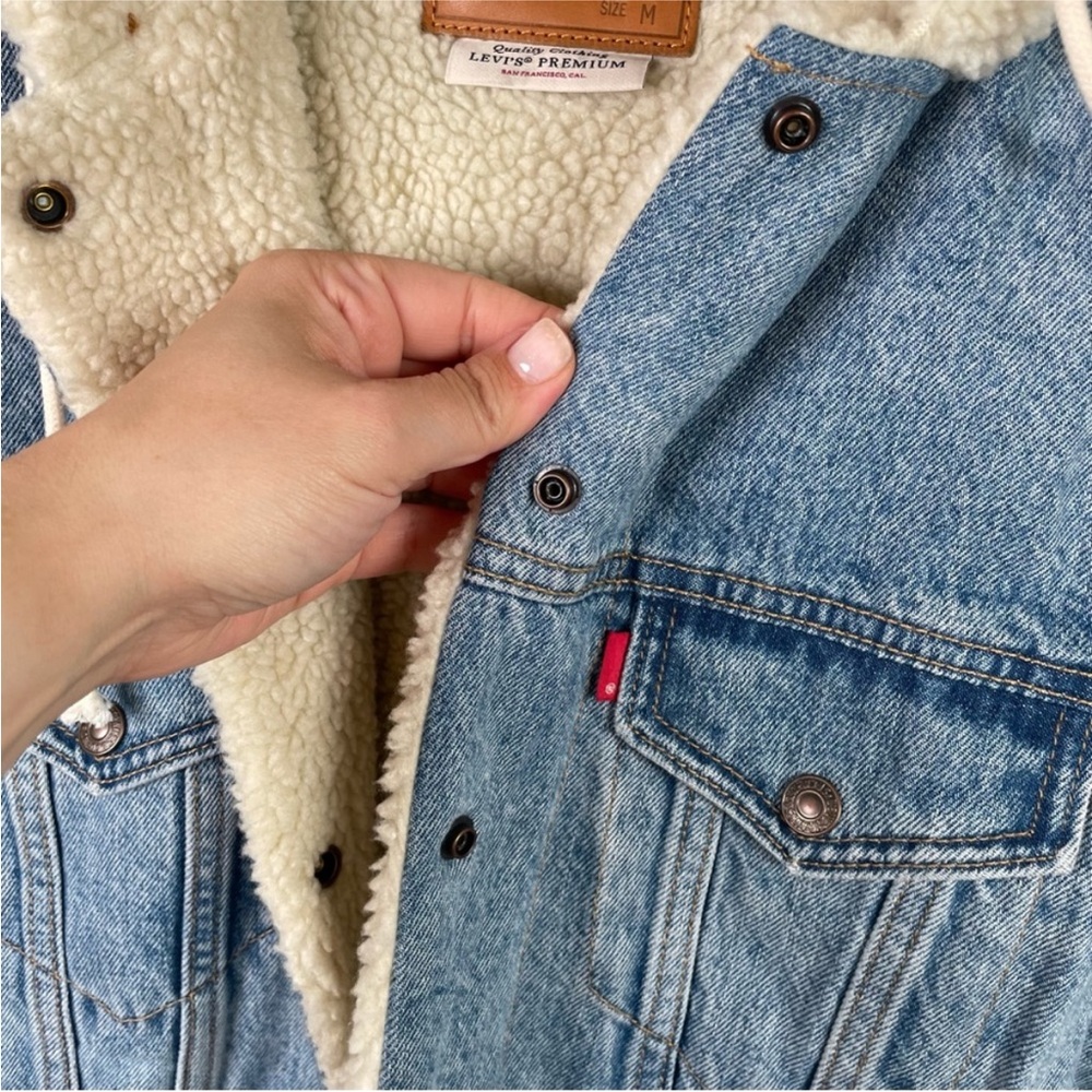 Levi's Light Blue Denim Jacket with White Sherpa